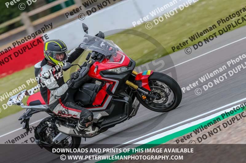 PJ Motorsport Photography;donington no limits trackday;donington park photographs;donington trackday photographs;no limits trackdays;peter wileman photography;trackday digital images;trackday photos